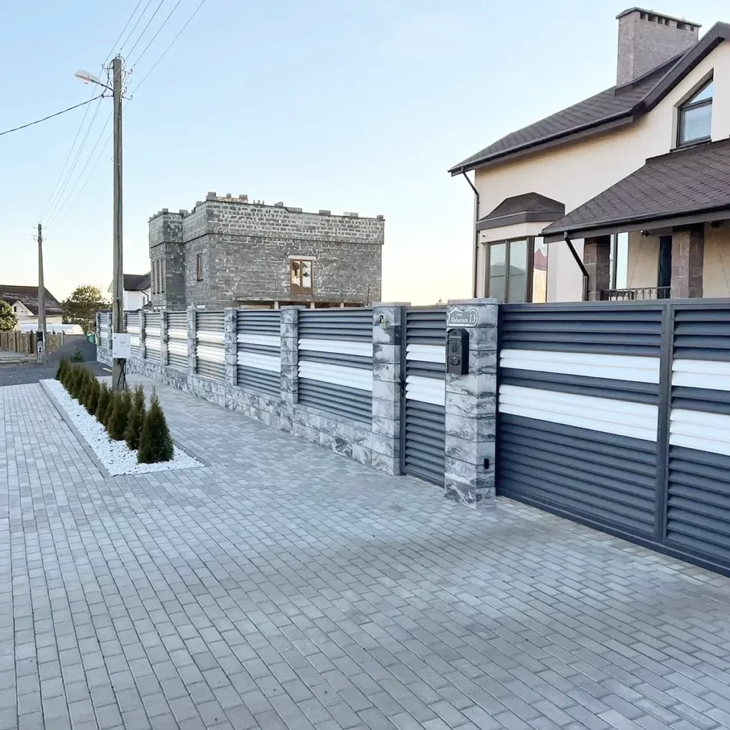 Забор из польских блоков